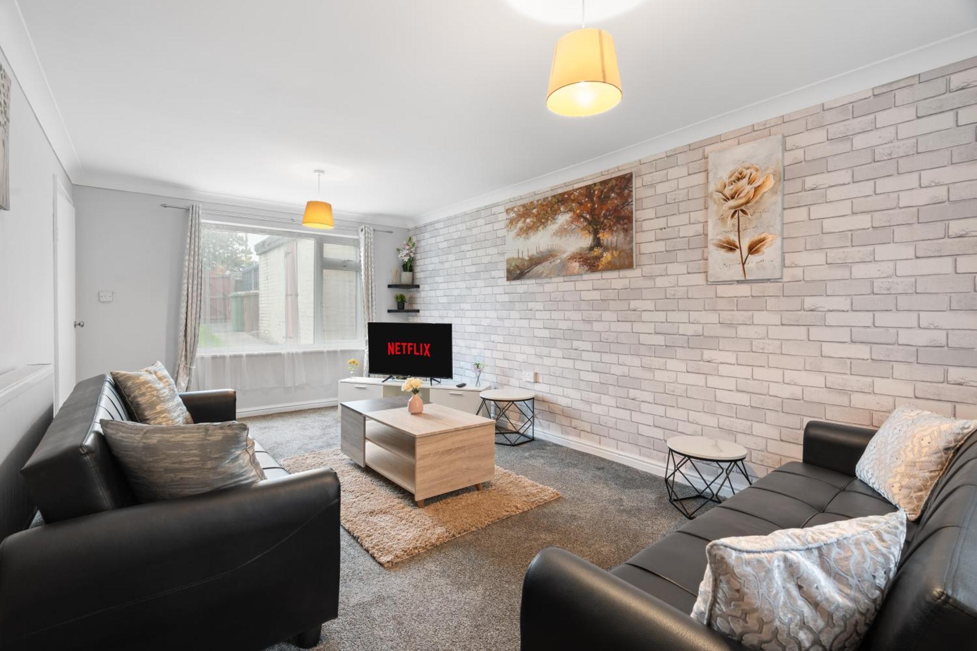 A Charming 3 Bed Home Next To Nec And Birmingham International Airport Marston Green Εξωτερικό φωτογραφία