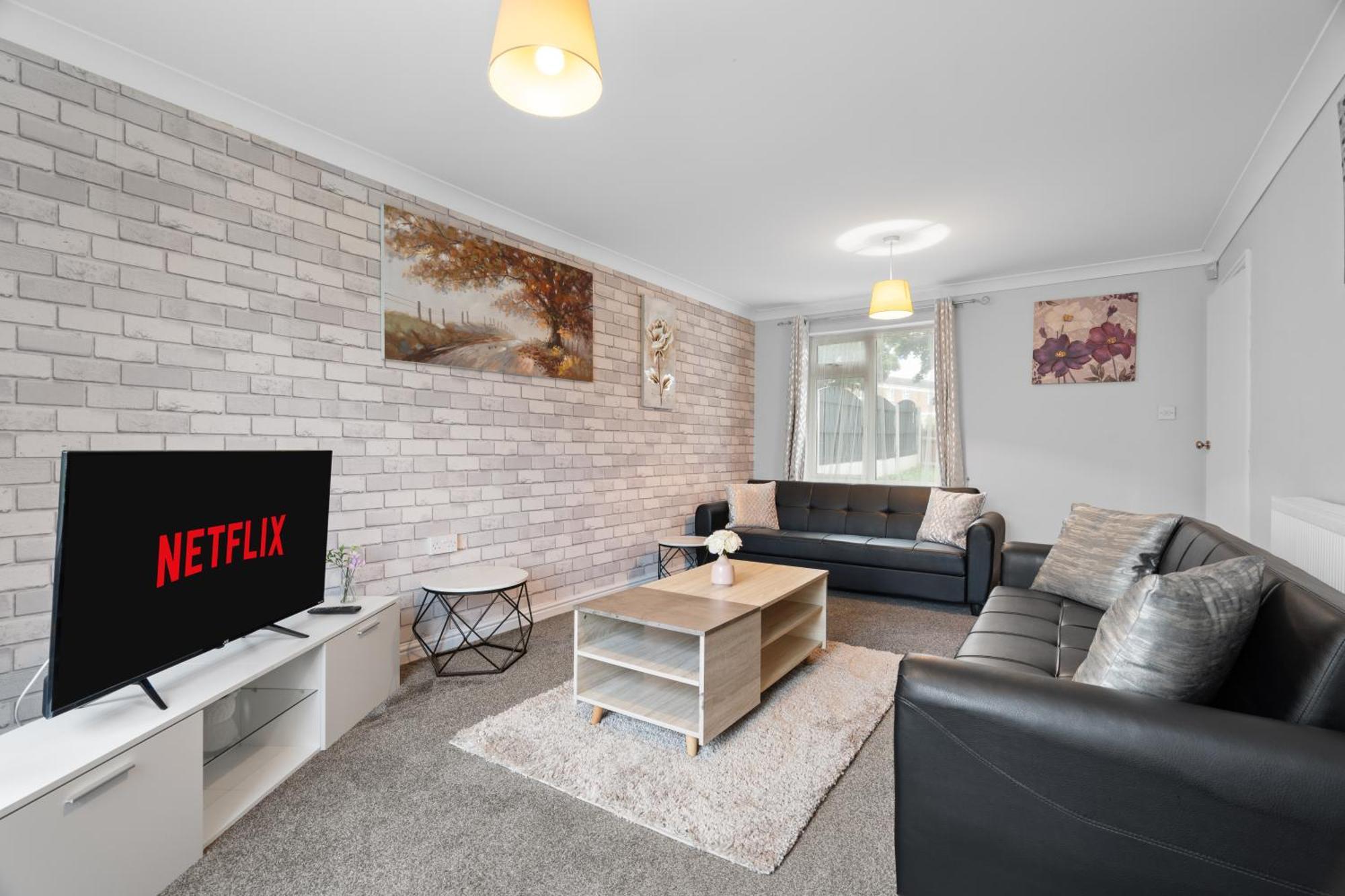 A Charming 3 Bed Home Next To Nec And Birmingham International Airport Marston Green Εξωτερικό φωτογραφία
