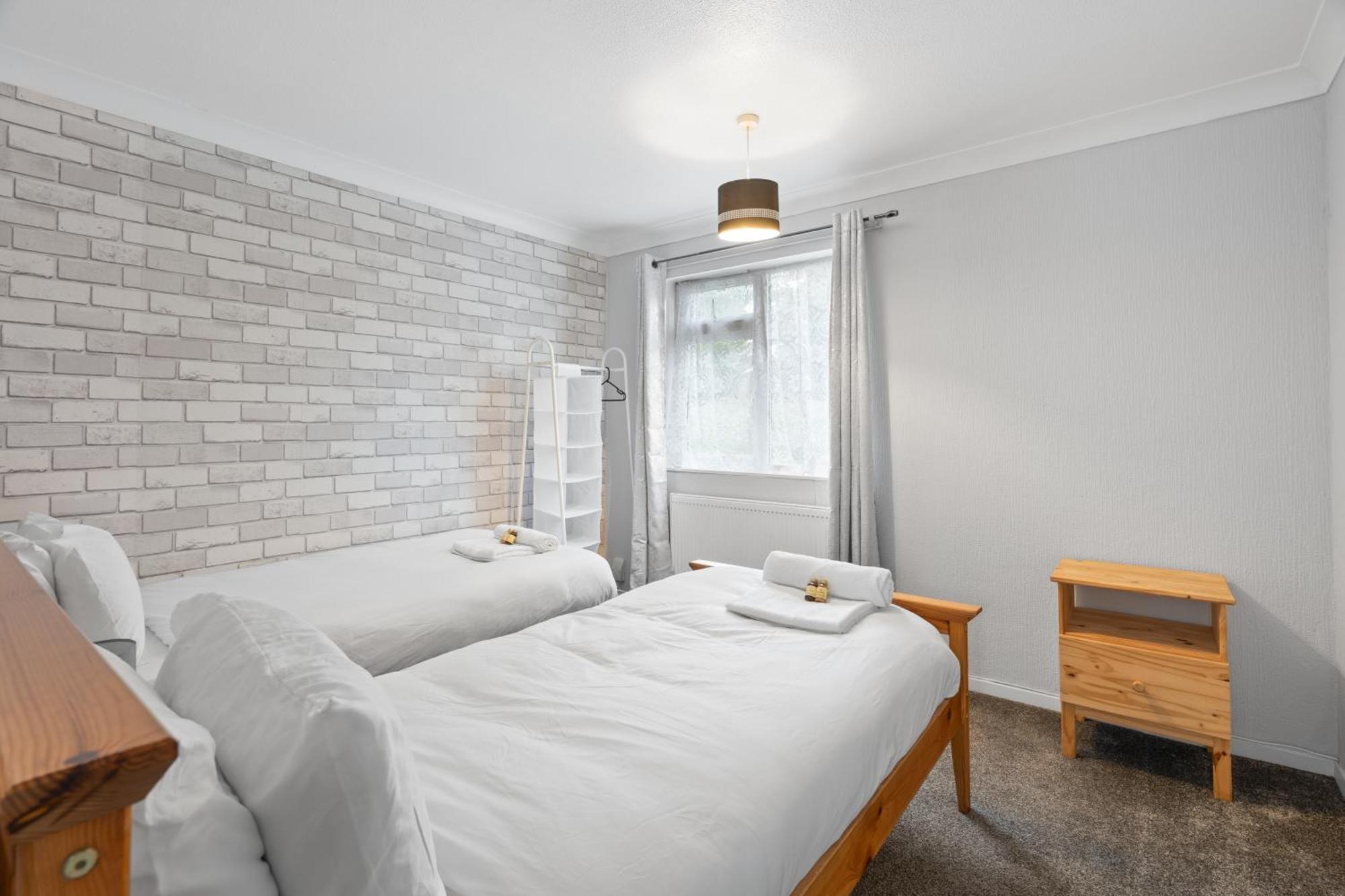 A Charming 3 Bed Home Next To Nec And Birmingham International Airport Marston Green Εξωτερικό φωτογραφία
